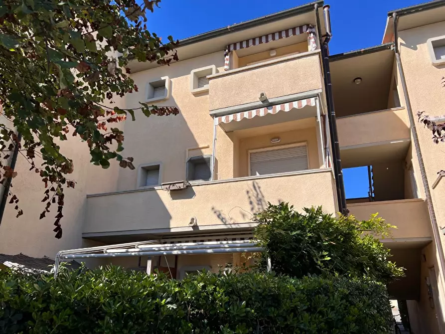 Immagine 13 di Appartamento in vendita  a Cecina