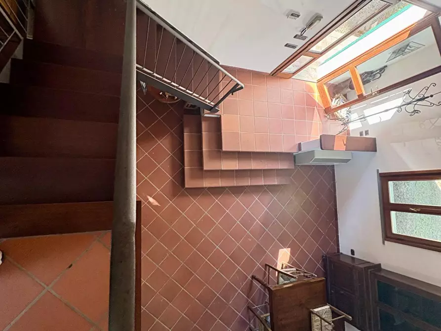 Immagine 37 di Villa in vendita  a Montaione