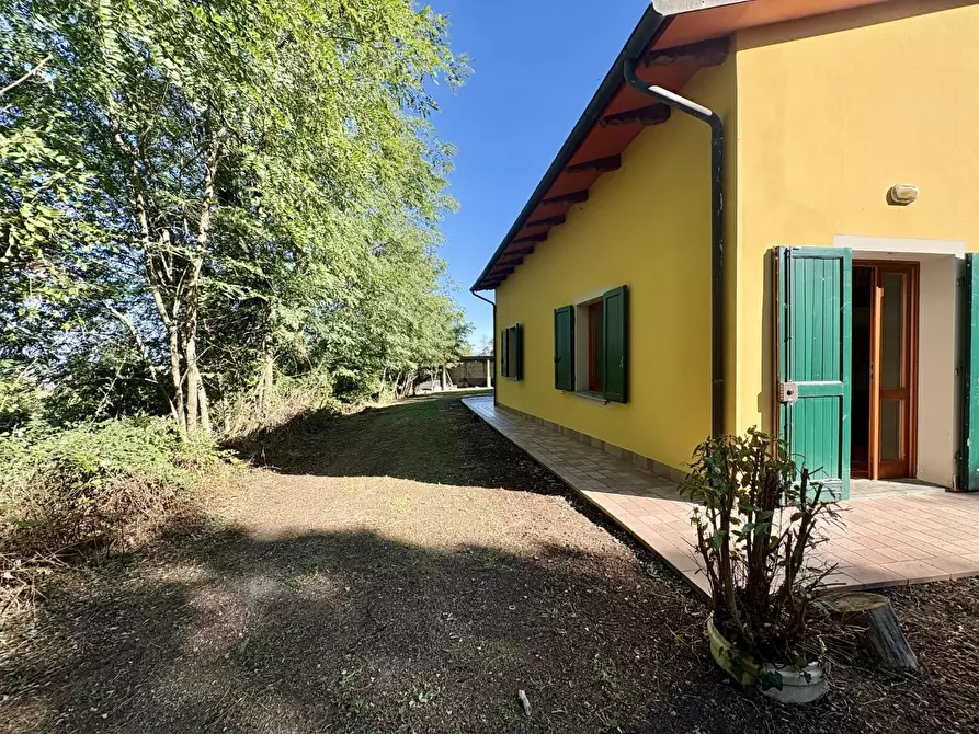 Immagine 43 di Villa in vendita  a Montaione