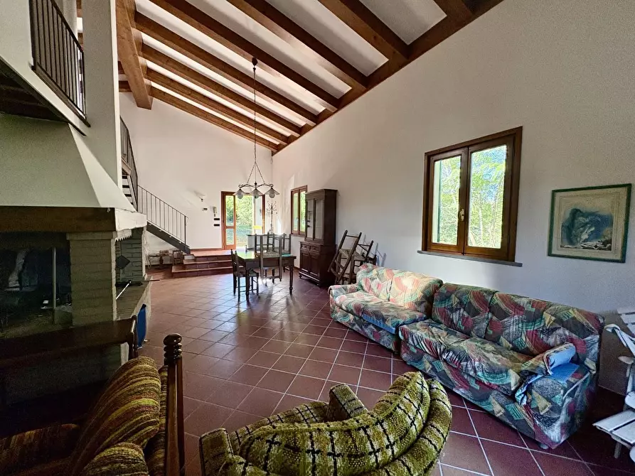 Immagine 10 di Villa in vendita  a Montaione