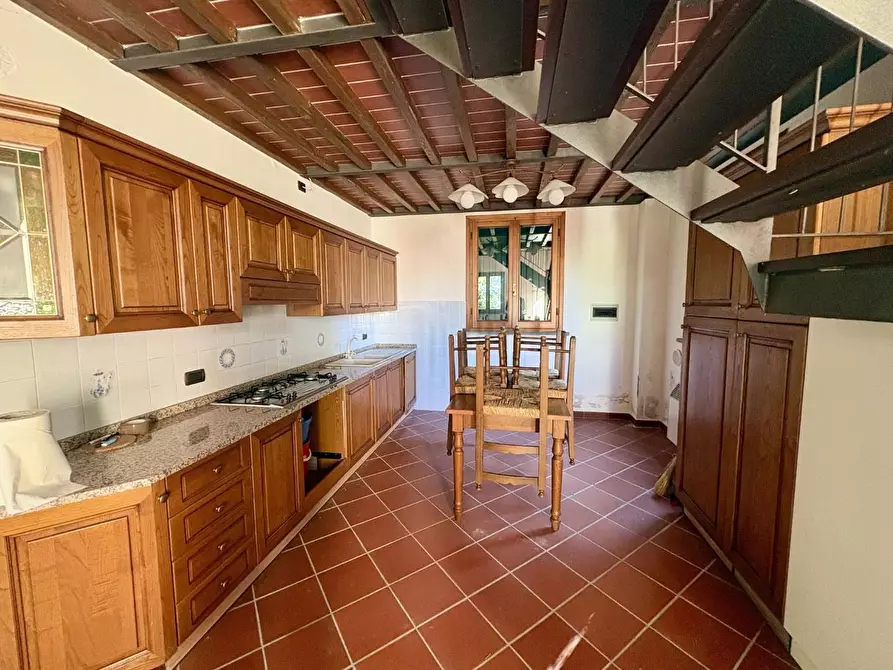 Immagine 5 di Villa in vendita  a Montaione