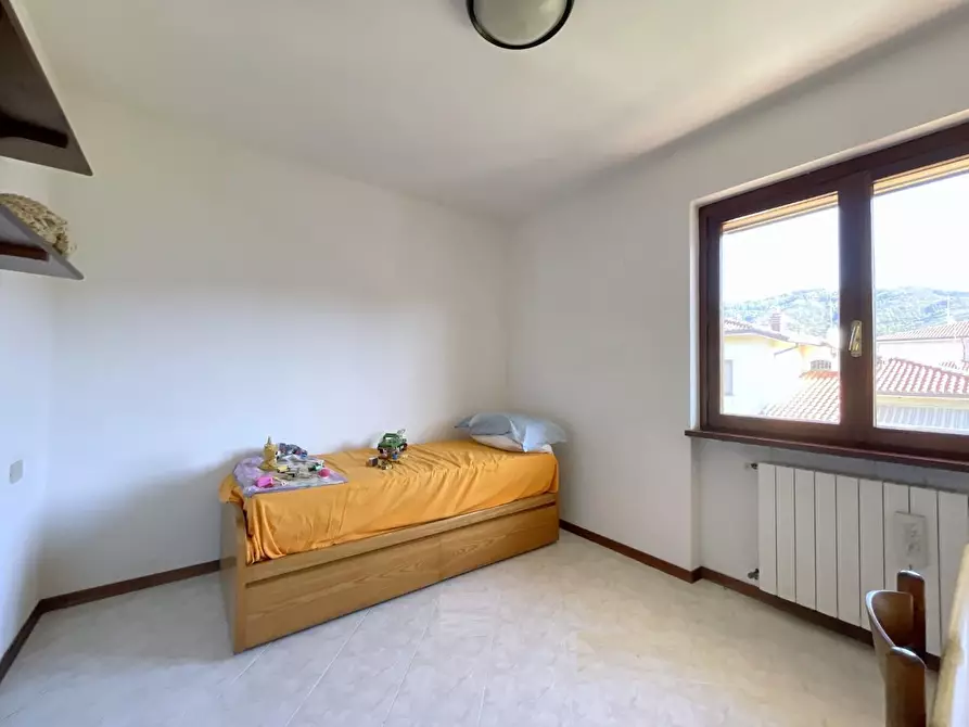 Immagine 21 di Casa trifamiliare in vendita  a Massarosa