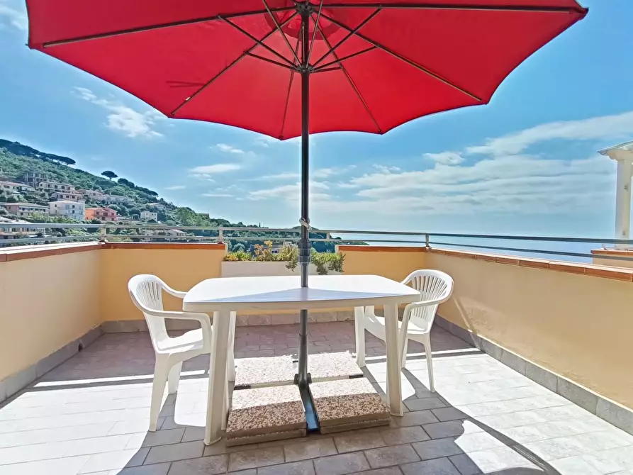 Immagine 11 di Appartamento in vendita  a Capoliveri