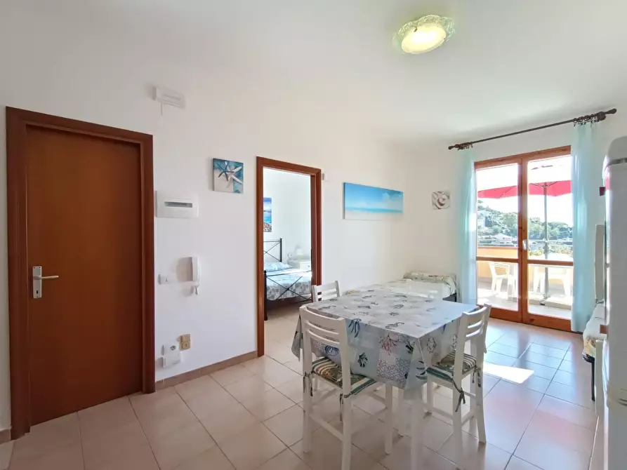 Immagine 4 di Appartamento in vendita  a Capoliveri