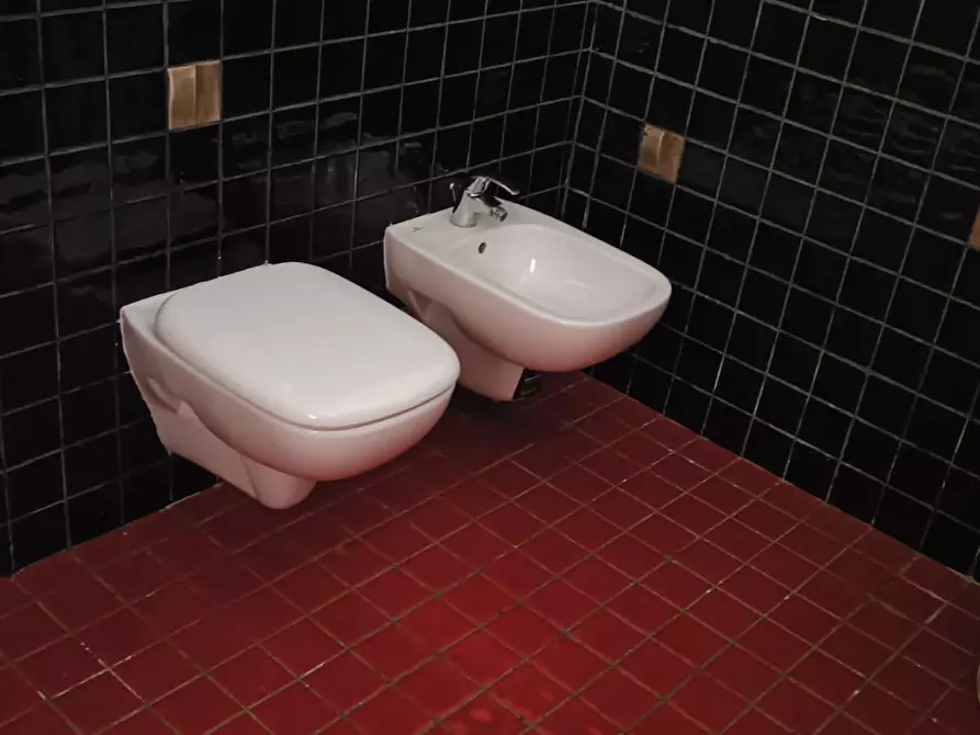 Immagine 18 di Appartamento in affitto  a Livorno