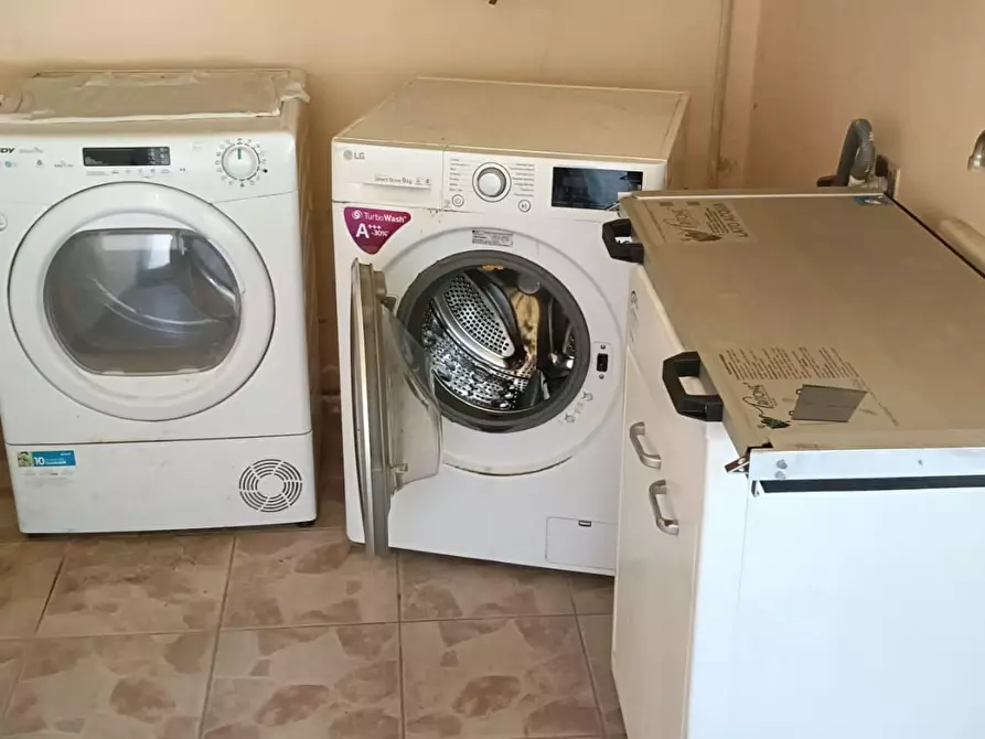 Immagine 21 di Appartamento in affitto  a Livorno