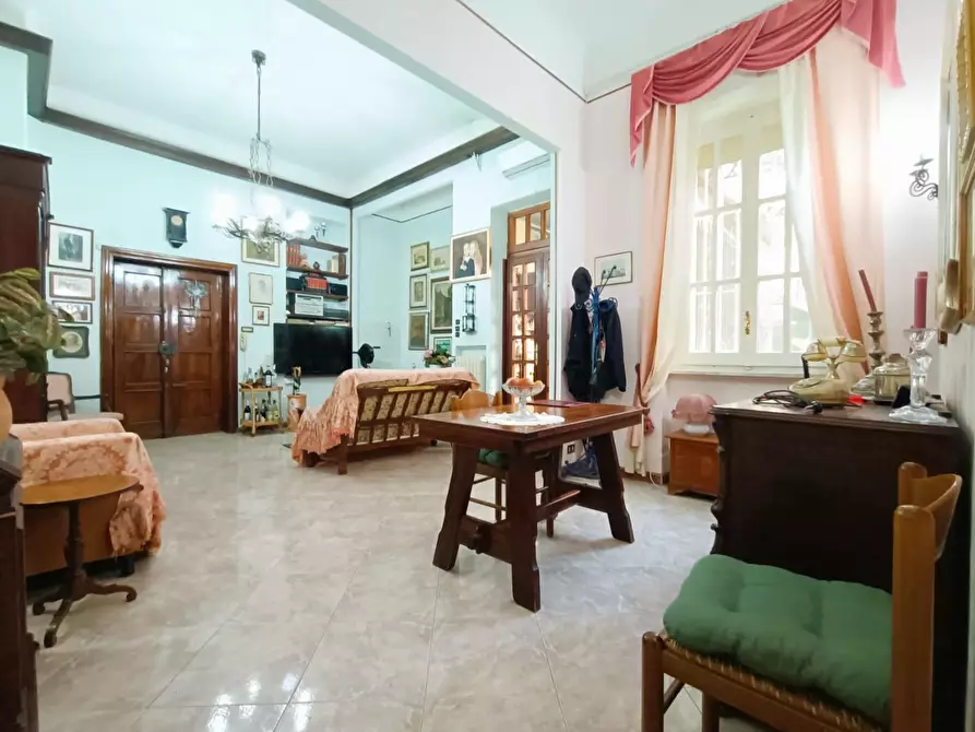 Immagine 1 di Appartamento in vendita  a Pisa