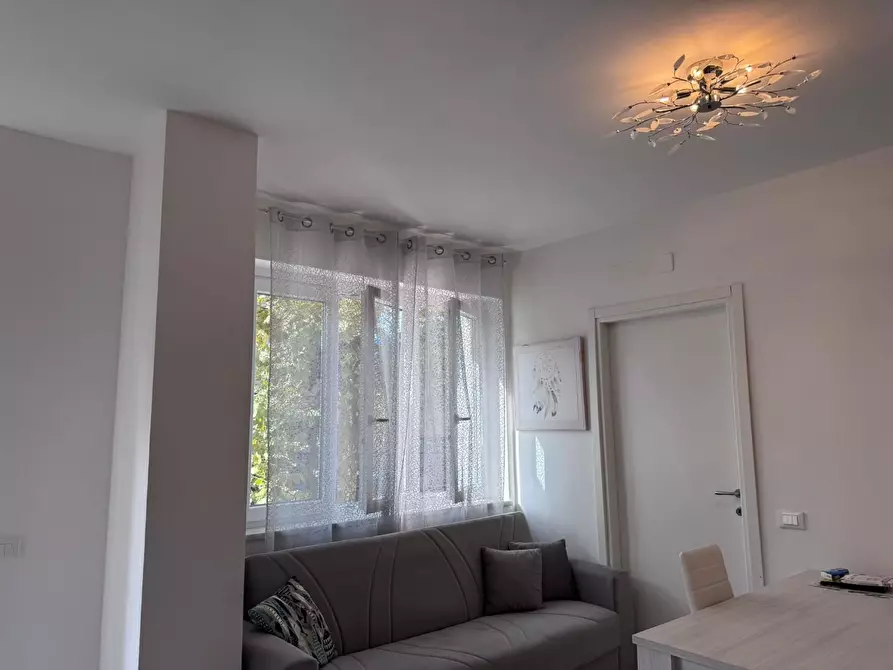 Immagine 7 di Appartamento in vendita  a Carrara