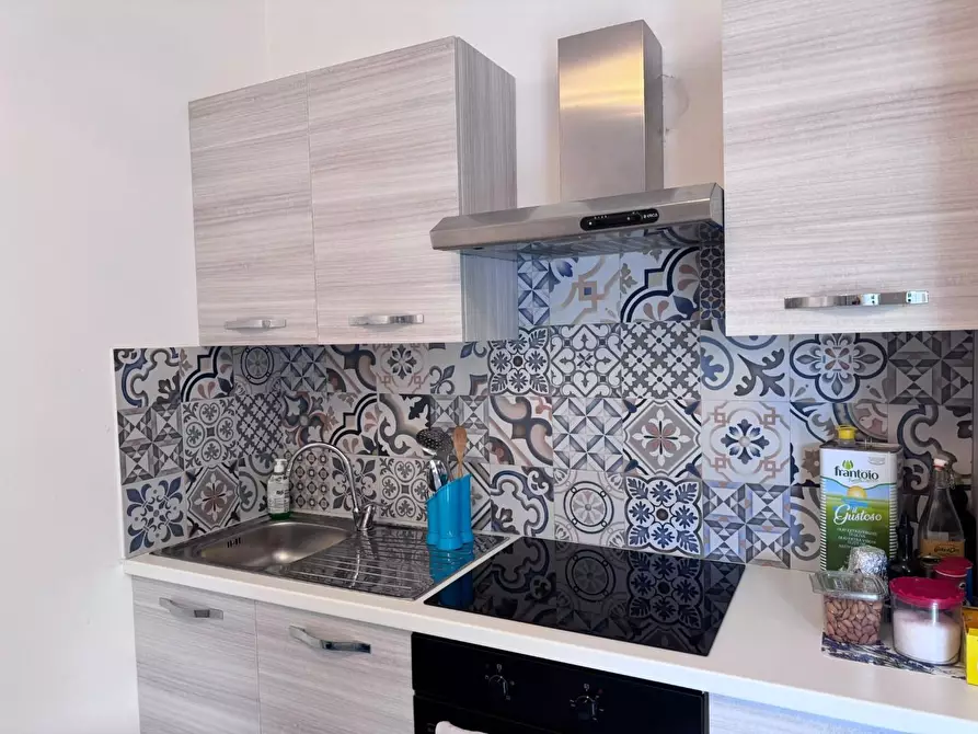 Immagine 1 di Appartamento in vendita  a Carrara