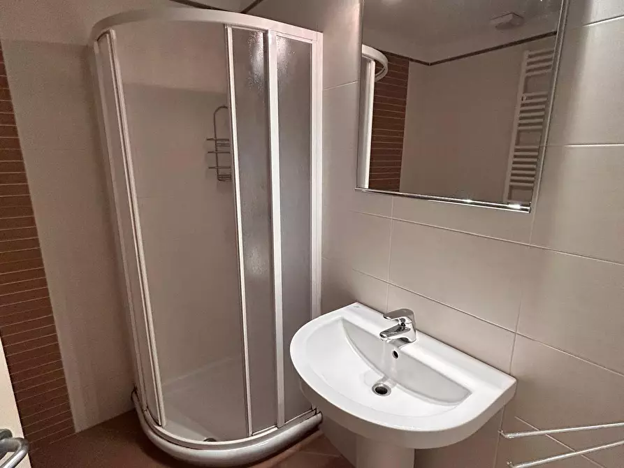 Immagine 6 di Appartamento in vendita  a Viareggio