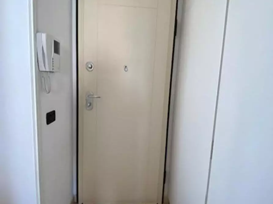 Immagine 10 di Appartamento in vendita  a Viareggio