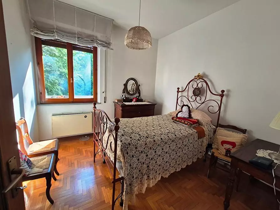 Immagine 8 di Appartamento in vendita  a Siena