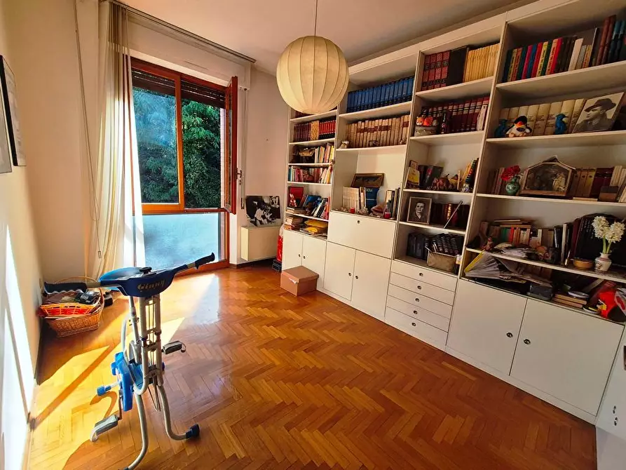 Immagine 6 di Appartamento in vendita  a Siena