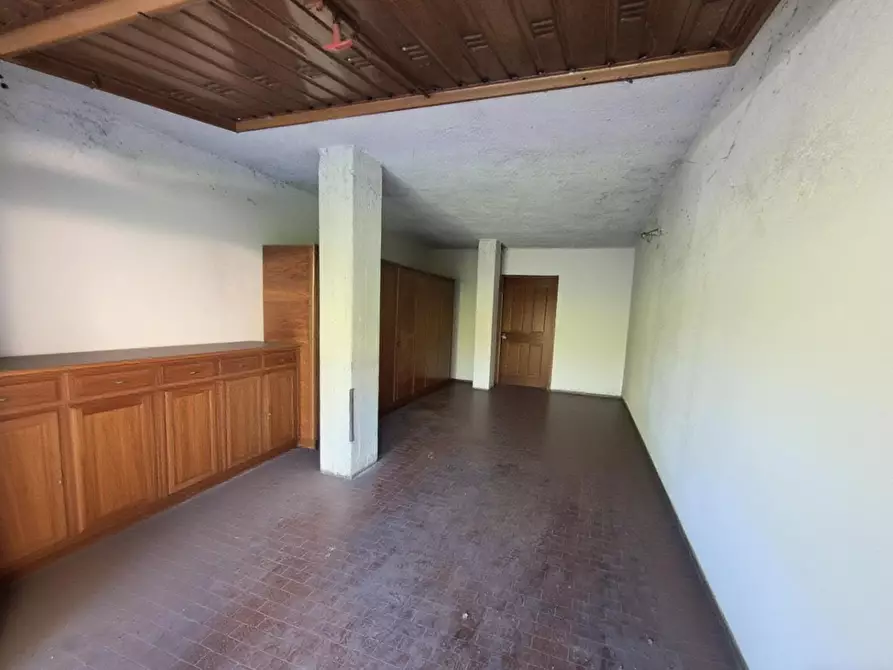 Immagine 15 di Appartamento in vendita  a Siena