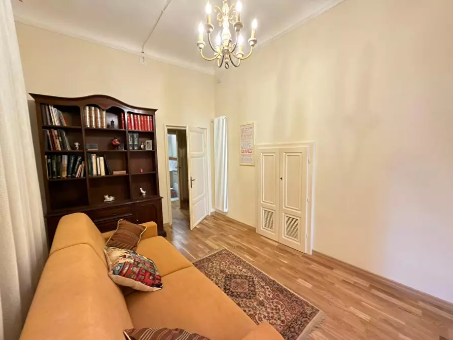 Immagine 24 di Appartamento in affitto  a Lucca