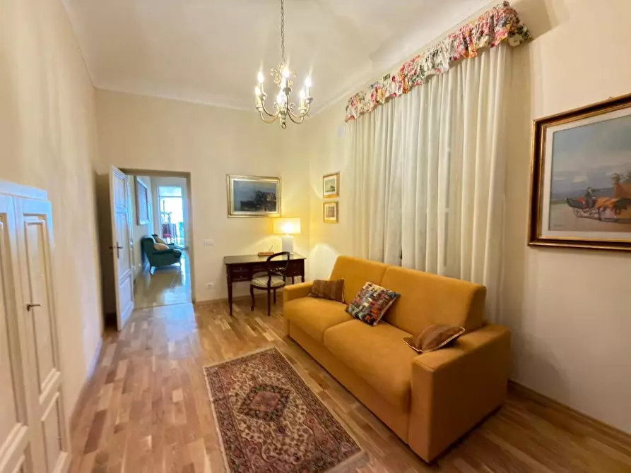 Immagine 27 di Appartamento in affitto  a Lucca