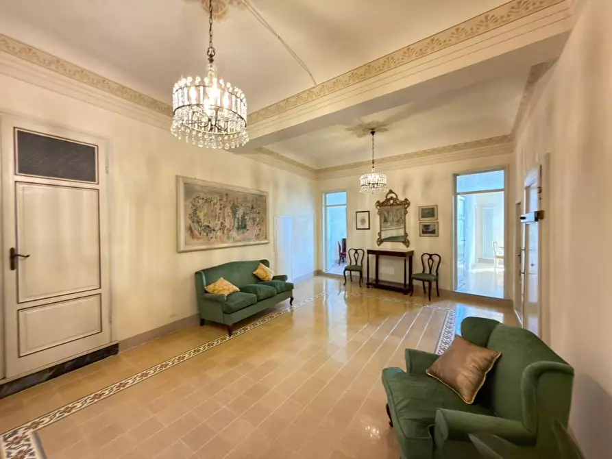 Immagine 3 di Appartamento in affitto  a Lucca