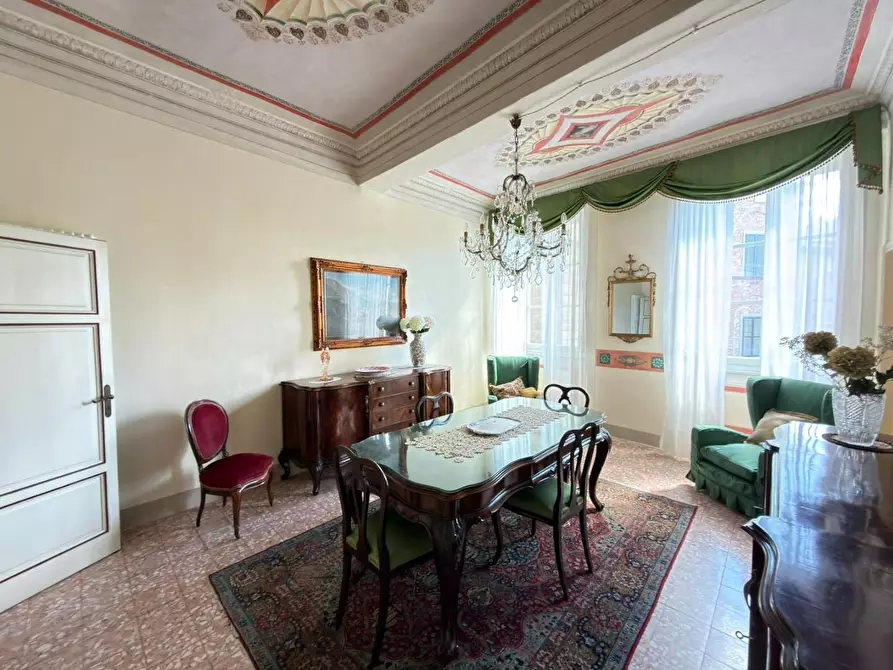 Immagine 14 di Appartamento in affitto  a Lucca