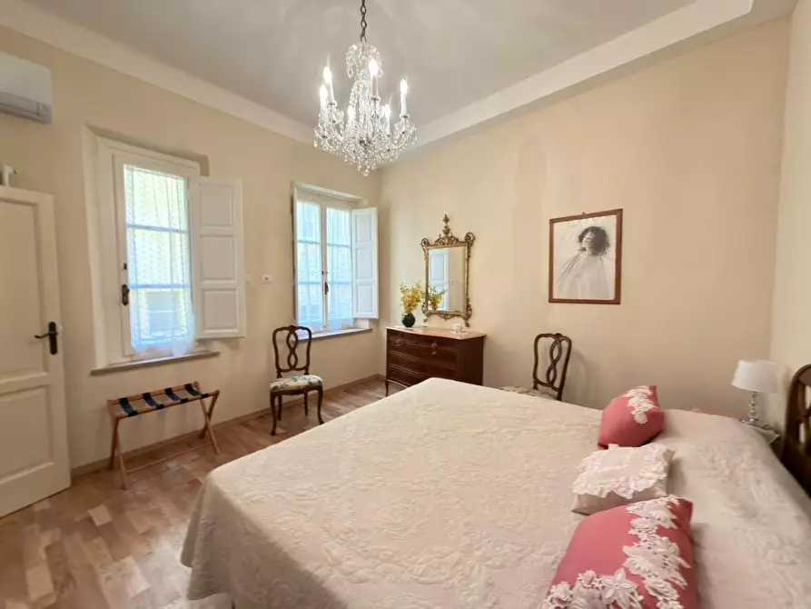 Immagine 22 di Appartamento in affitto  a Lucca