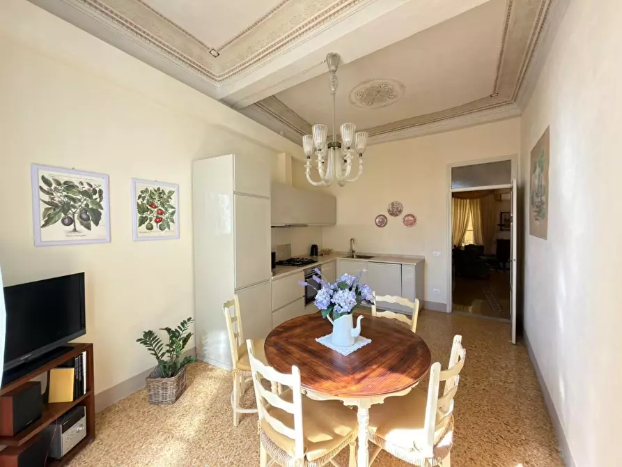 Immagine 6 di Appartamento in affitto  a Lucca