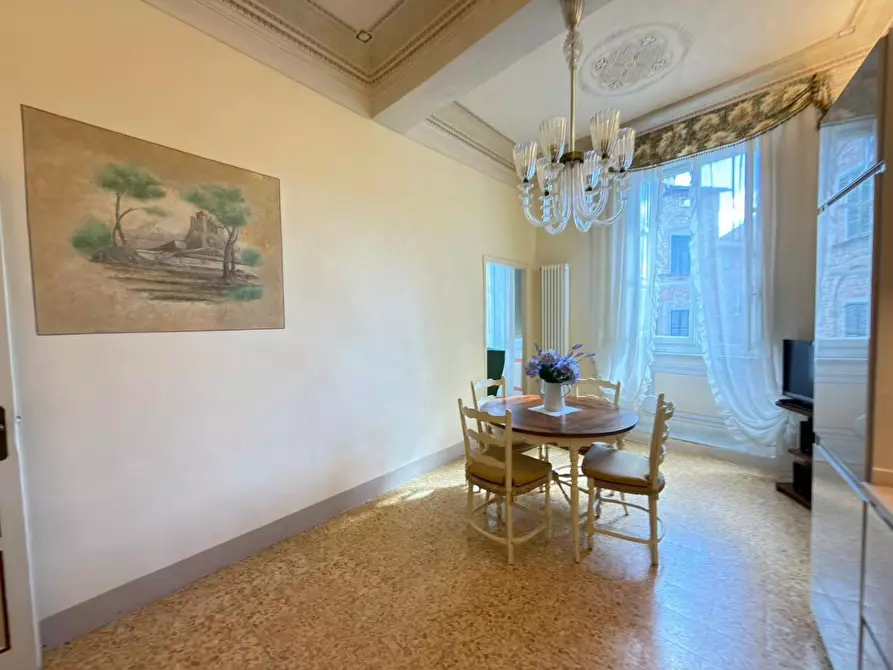 Immagine 9 di Appartamento in affitto  a Lucca