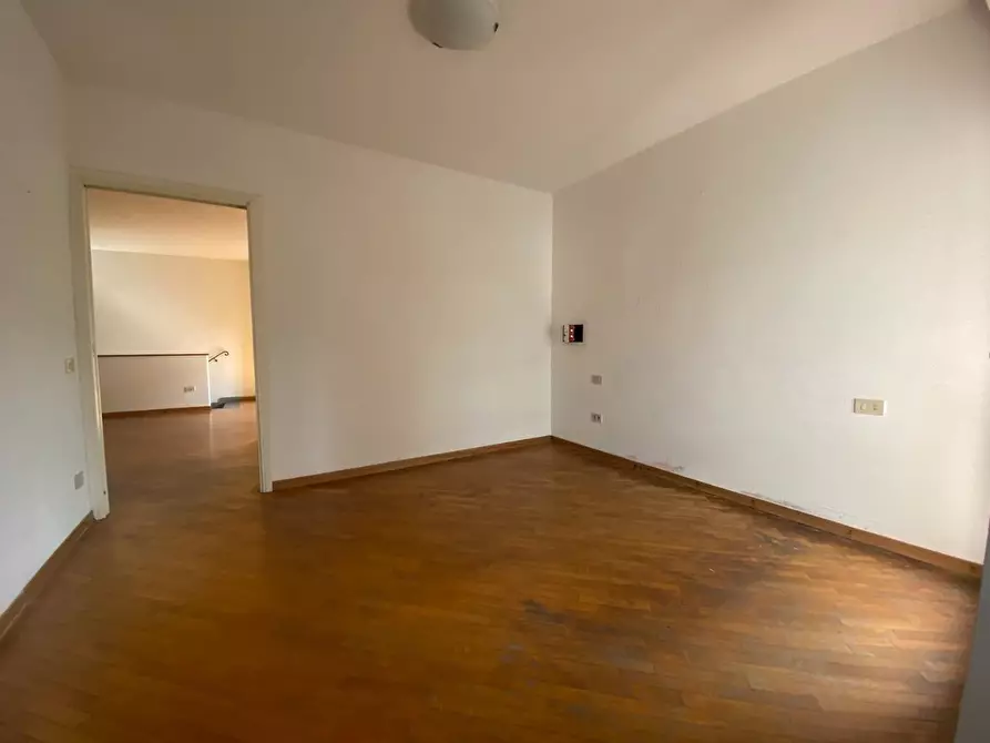 Immagine 8 di Appartamento in vendita  a Capraia E Limite