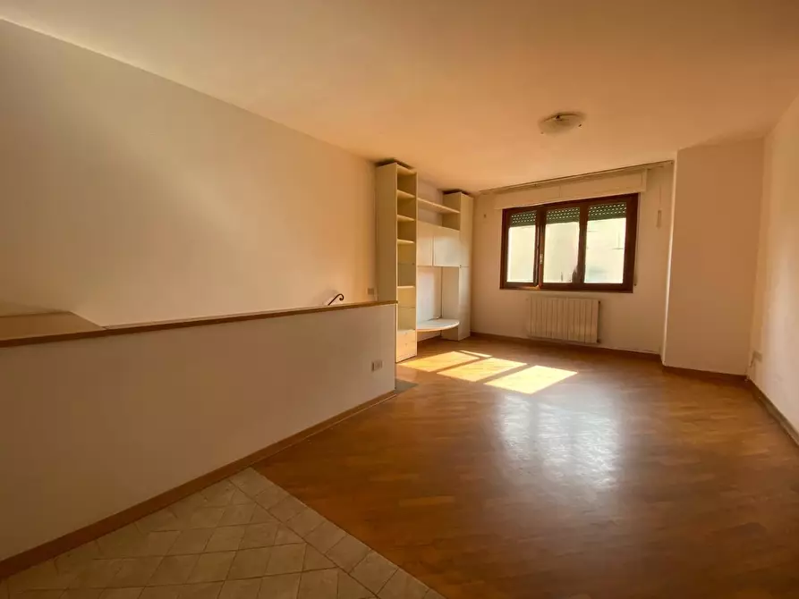 Immagine 7 di Appartamento in vendita  a Capraia E Limite