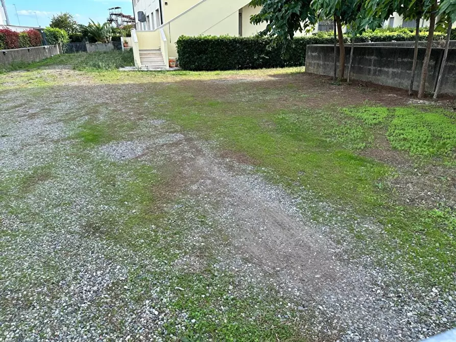 Immagine 13 di Appartamento in vendita  a Cecina