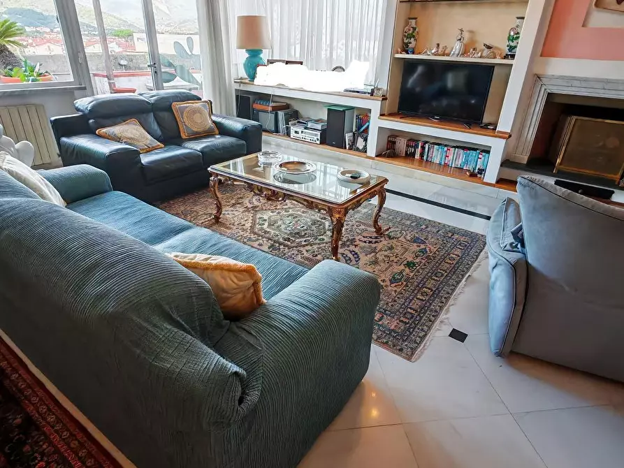 Immagine 5 di Mansarda in vendita  a Carrara