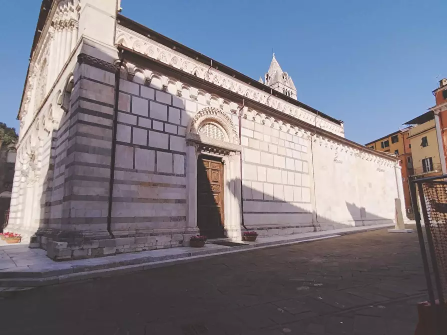 Immagine 13 di Appartamento in vendita  a Carrara