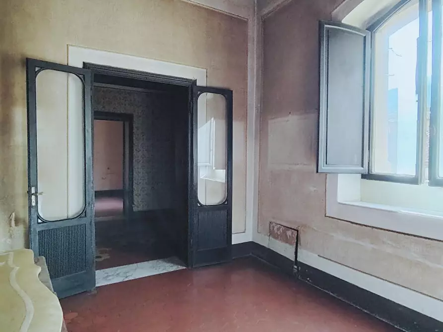 Immagine 4 di Appartamento in vendita  a Carrara