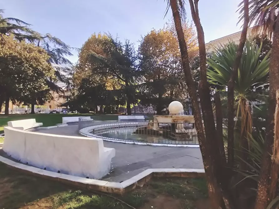 Immagine 18 di Appartamento in vendita  a Carrara