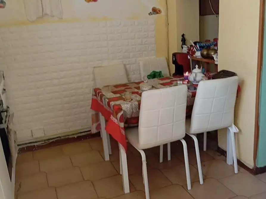 Immagine 3 di Appartamento in vendita  a Viareggio