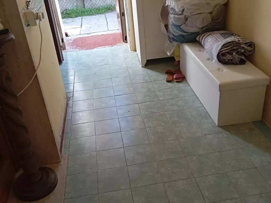 Immagine 2 di Appartamento in vendita  a Viareggio