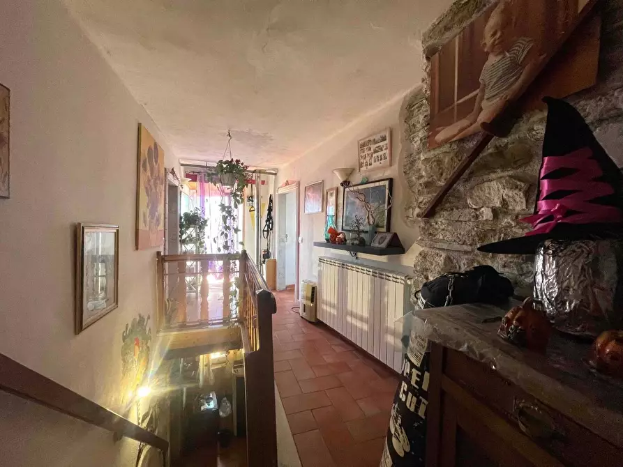 Immagine 24 di Casa semindipendente in vendita  a Fosdinovo