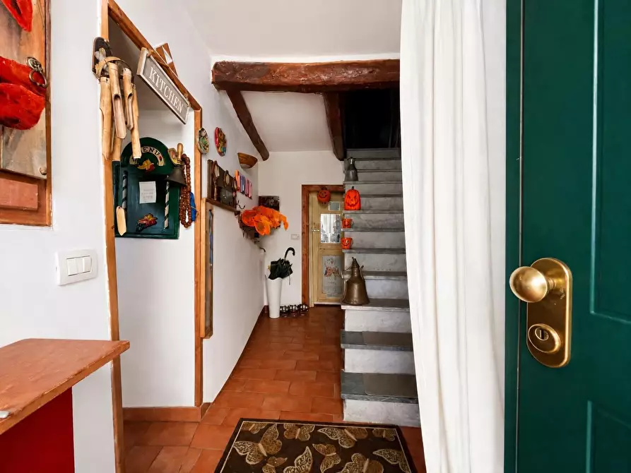 Immagine 5 di Casa semindipendente in vendita  a Fosdinovo