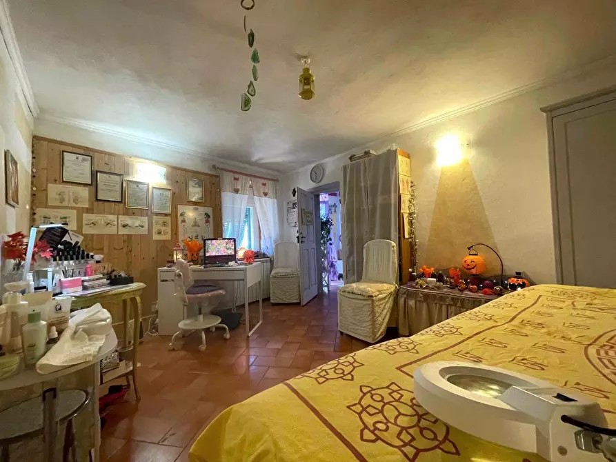 Immagine 18 di Casa semindipendente in vendita  a Fosdinovo