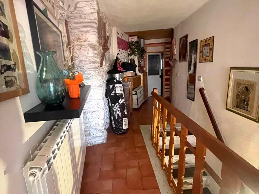 Immagine 25 di Casa semindipendente in vendita  a Fosdinovo