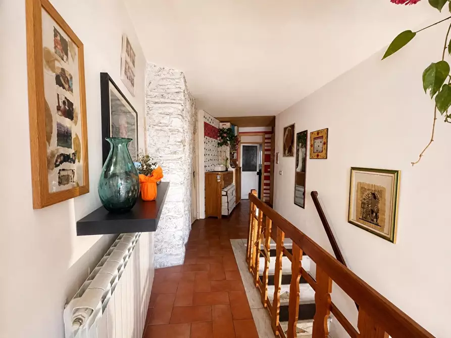 Immagine 12 di Casa semindipendente in vendita  a Fosdinovo