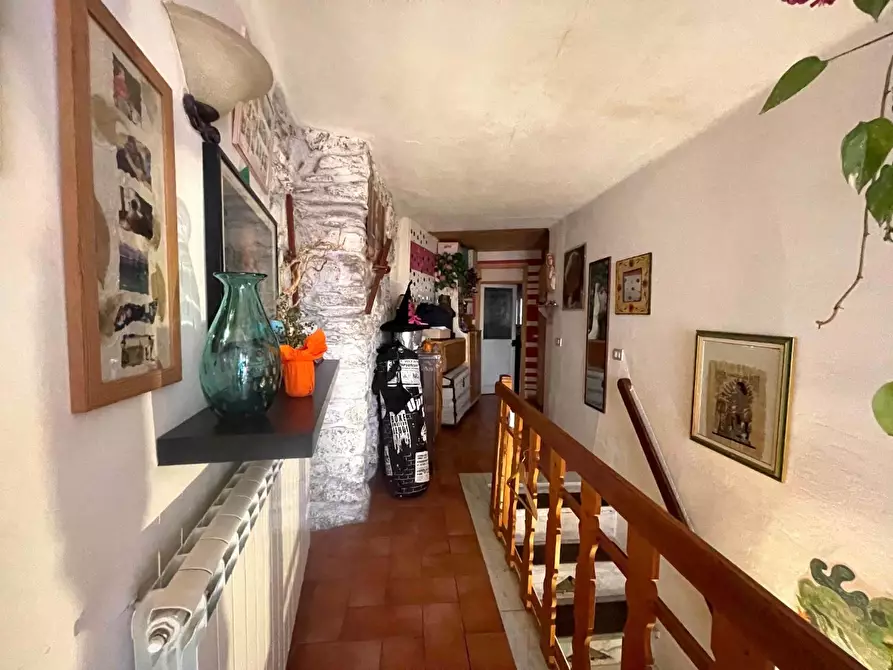 Immagine 14 di Casa semindipendente in vendita  a Fosdinovo