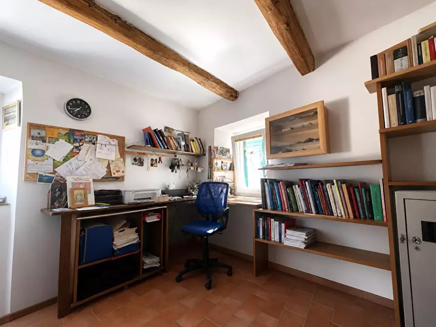 Immagine 19 di Casa semindipendente in vendita  a Fosdinovo