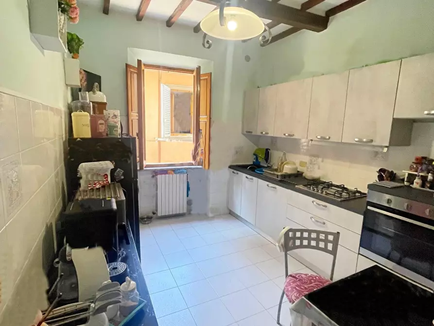 Immagine 4 di Appartamento in vendita  a Poggibonsi