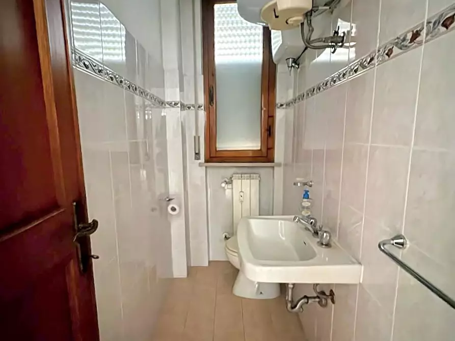 Immagine 22 di Appartamento in vendita  a Pisa