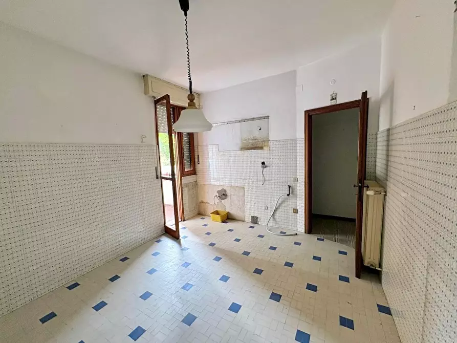 Immagine 6 di Appartamento in vendita  a Pisa