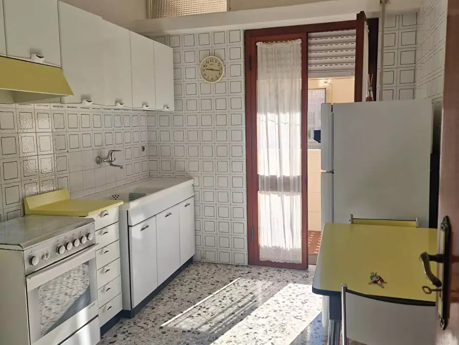 Immagine 10 di Appartamento in vendita  a Carrara