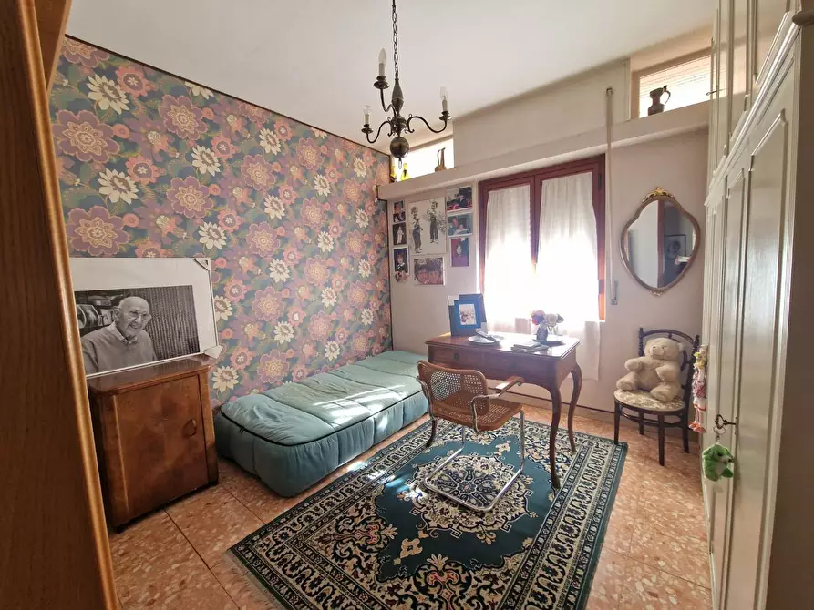 Immagine 22 di Appartamento in vendita  a Carrara