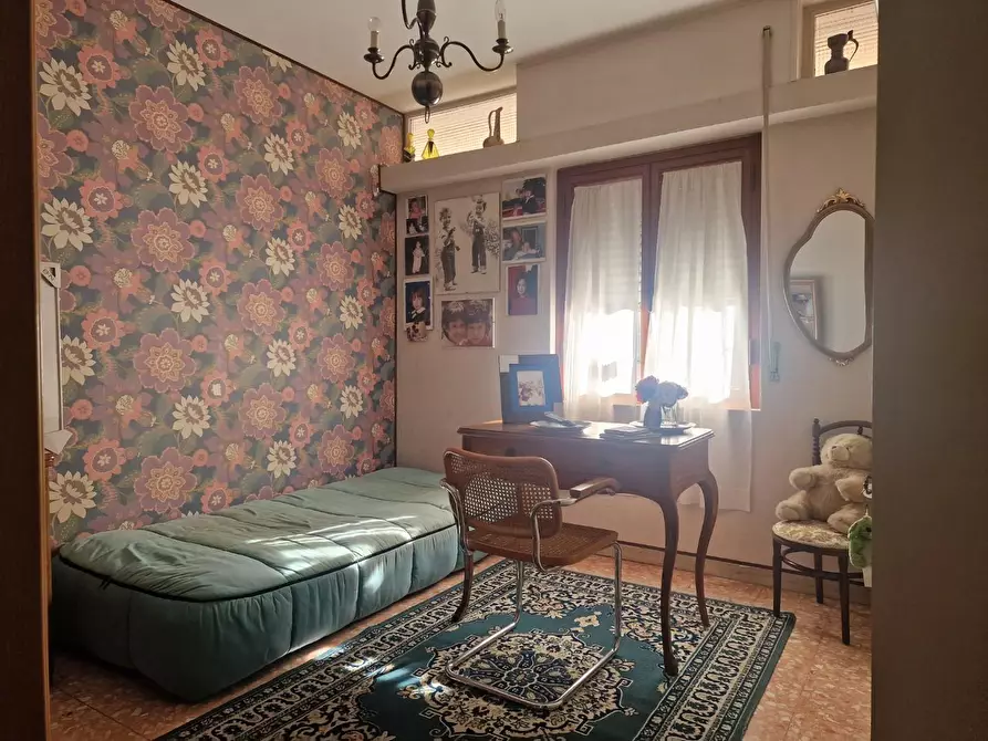 Immagine 21 di Appartamento in vendita  a Carrara