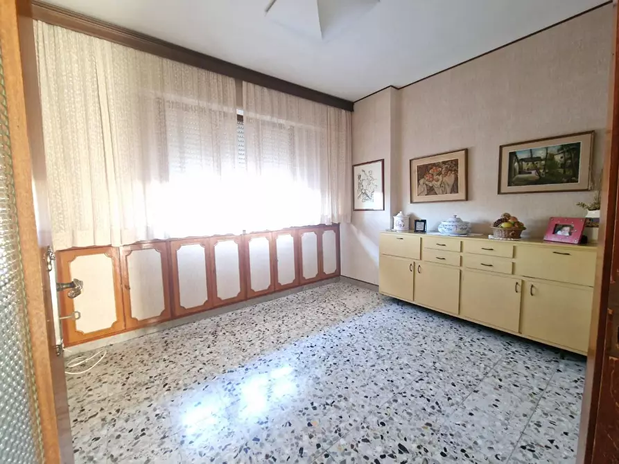 Immagine 15 di Appartamento in vendita  a Carrara