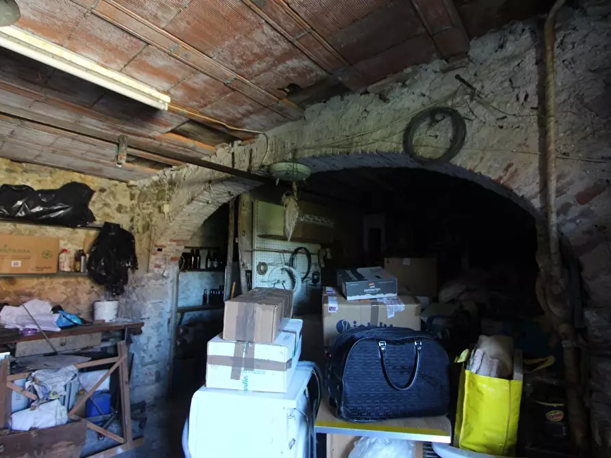 Immagine 12 di Casa indipendente in vendita  a La Spezia