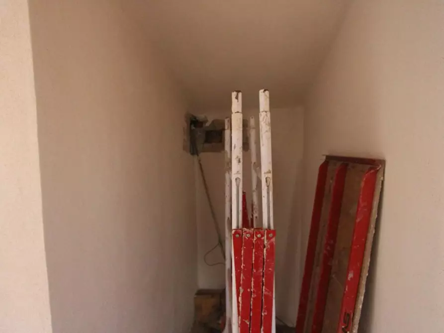 Immagine 9 di Casa indipendente in vendita  a La Spezia